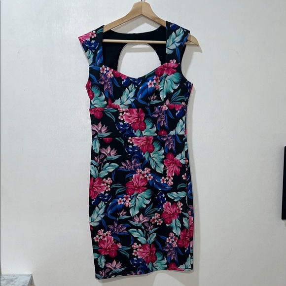 VENUS Dresses & Skirts - VENUS WOMENS SLEEVELESS MIDI FLORAL BACKLESS DRESS MULTICOLOR Sz 10